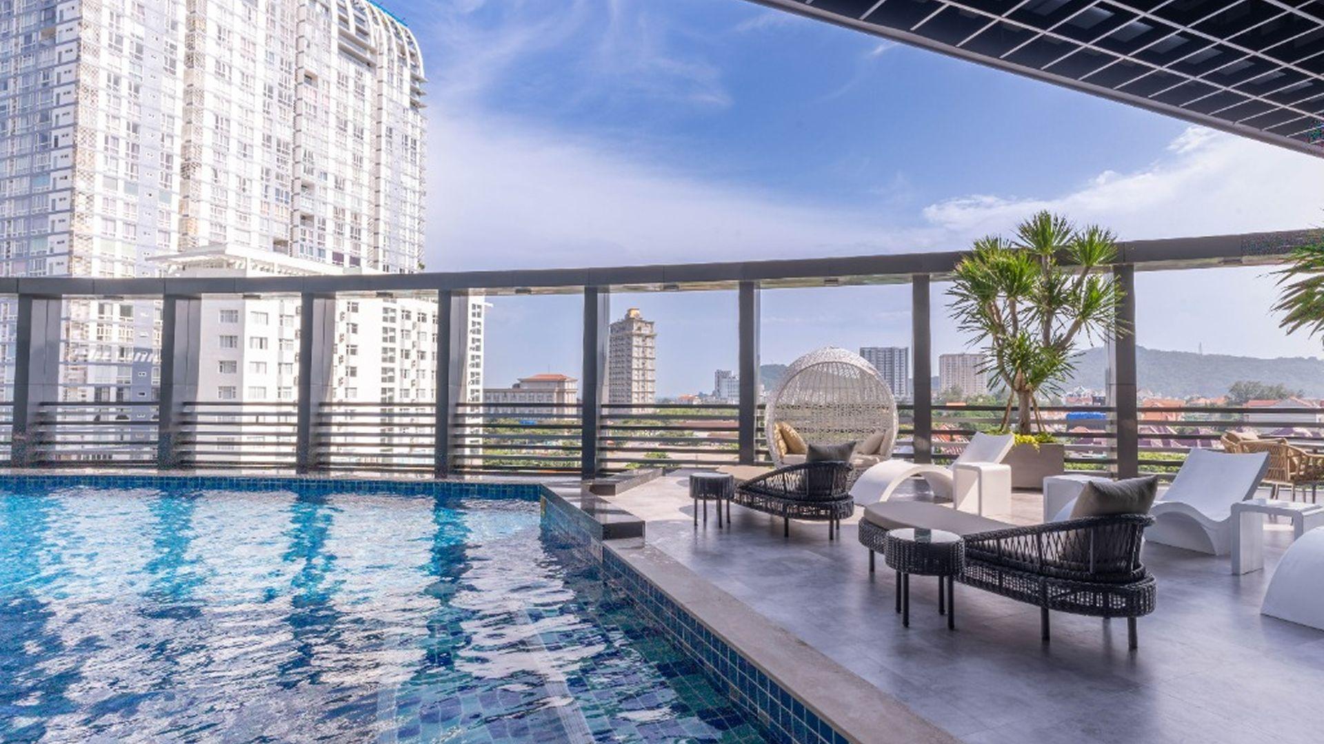 Malibu Rooftop Pool Background